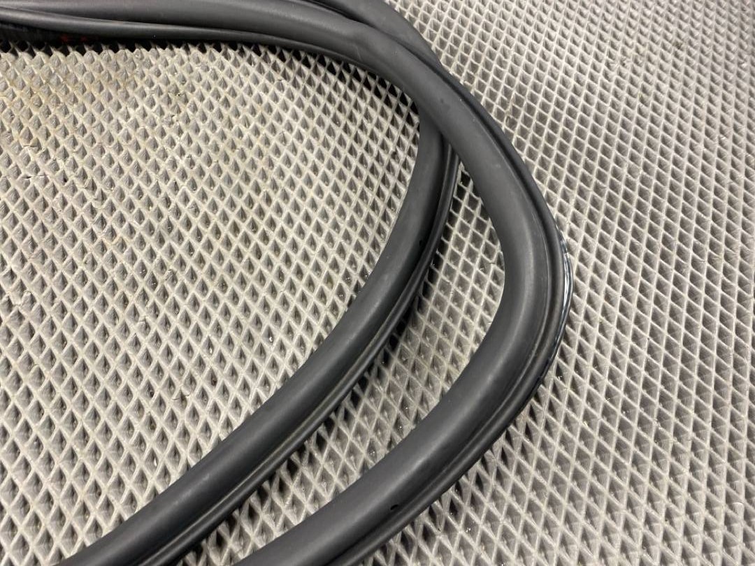 Уплотнитель крышки багажника, 1116 рублей, Красноярск