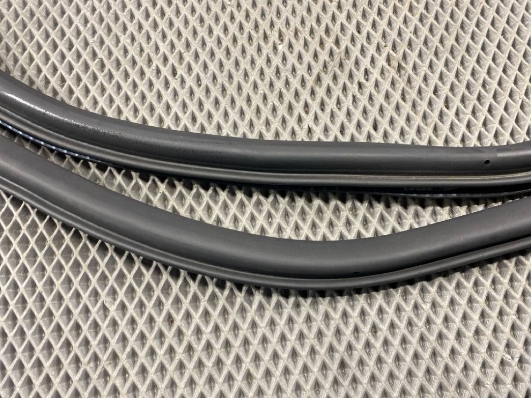 Уплотнитель крышки багажника, 1116 рублей, Красноярск