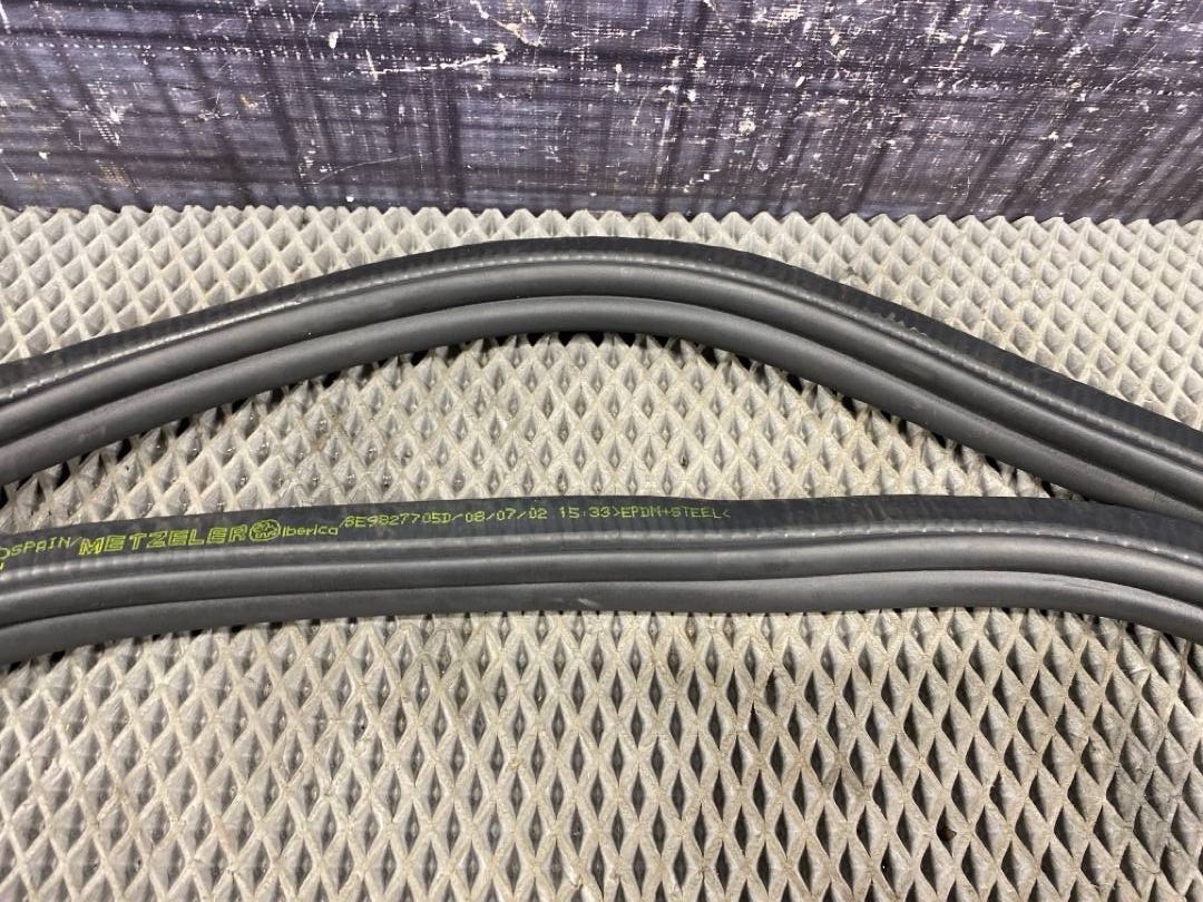 Уплотнитель крышки багажника, 1116 рублей, Красноярск