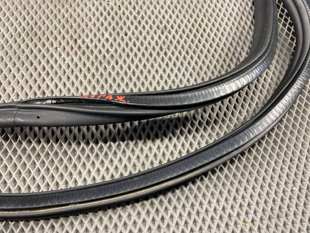 Уплотнитель крышки багажника, 1116 рублей, Красноярск