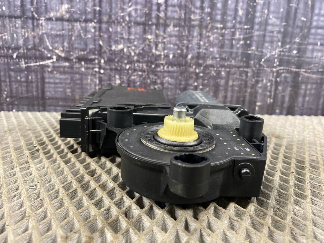 Мотор стеклоподъемника, 1284 рублей, Красноярск