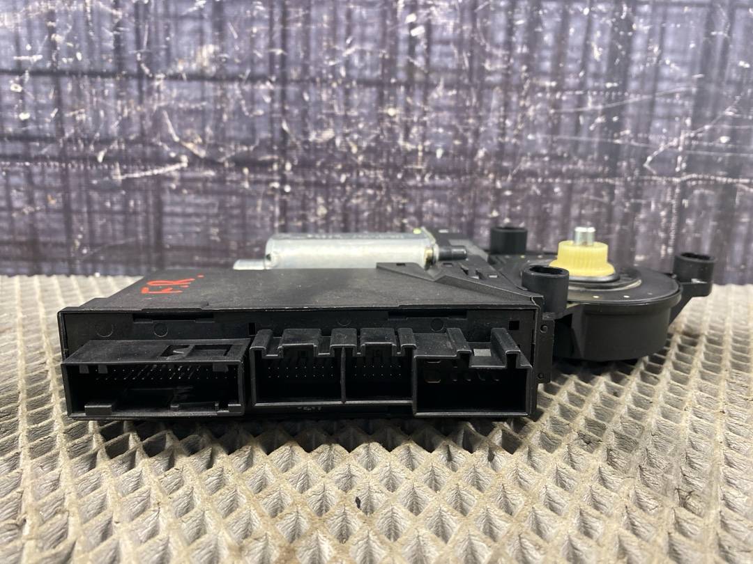 Мотор стеклоподъемника, 1284 рублей, Красноярск