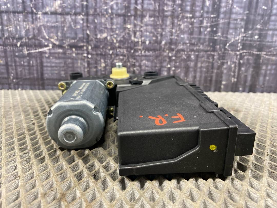 Мотор стеклоподъемника, 1284 рублей, Красноярск