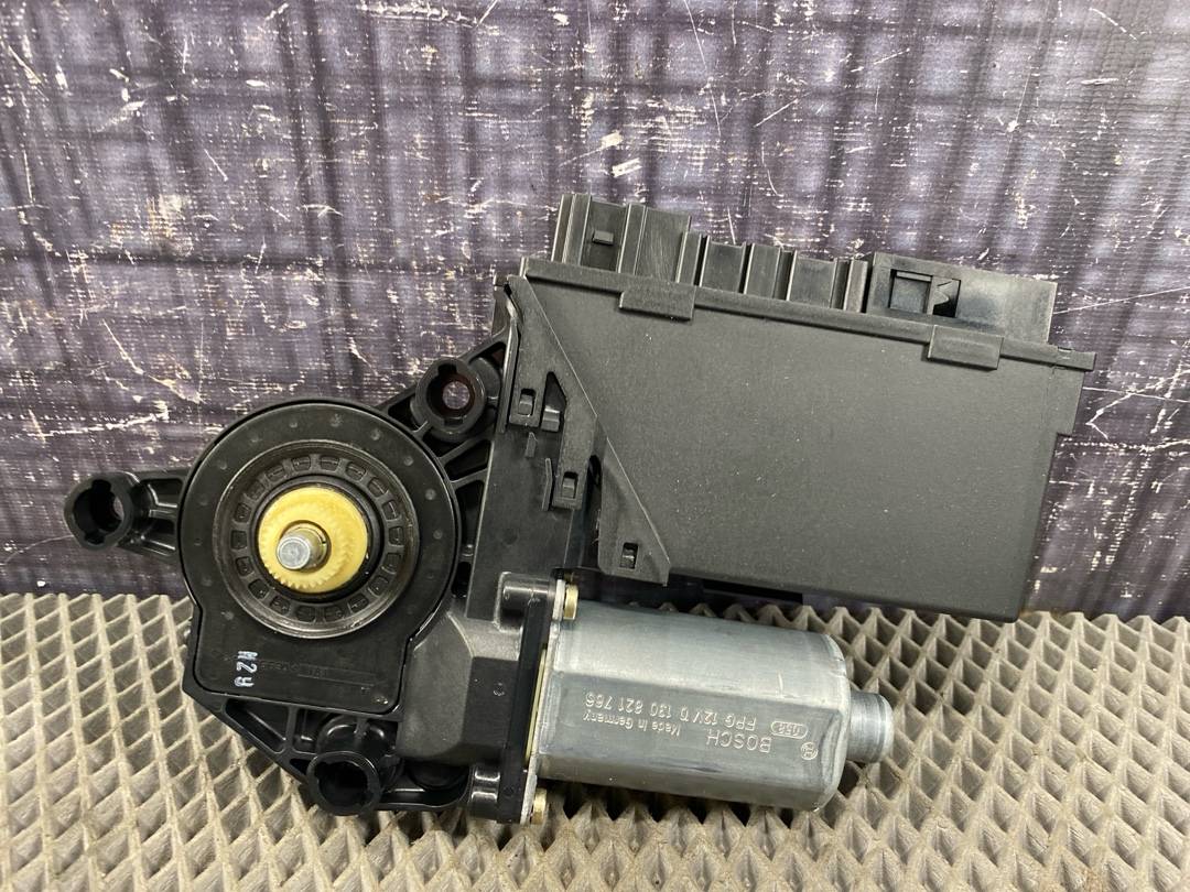 Мотор стеклоподъемника, 912 рублей, Красноярск