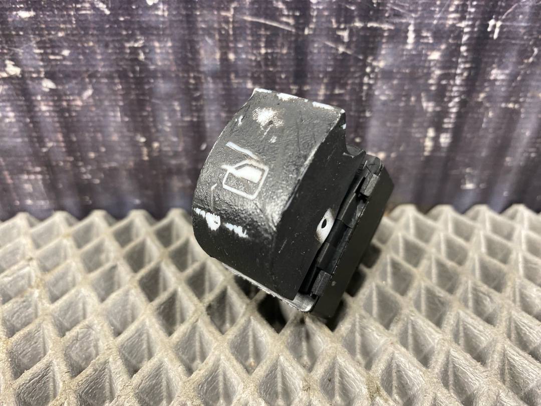 Кнопка стеклоподъемника, 252 рублей, Красноярск