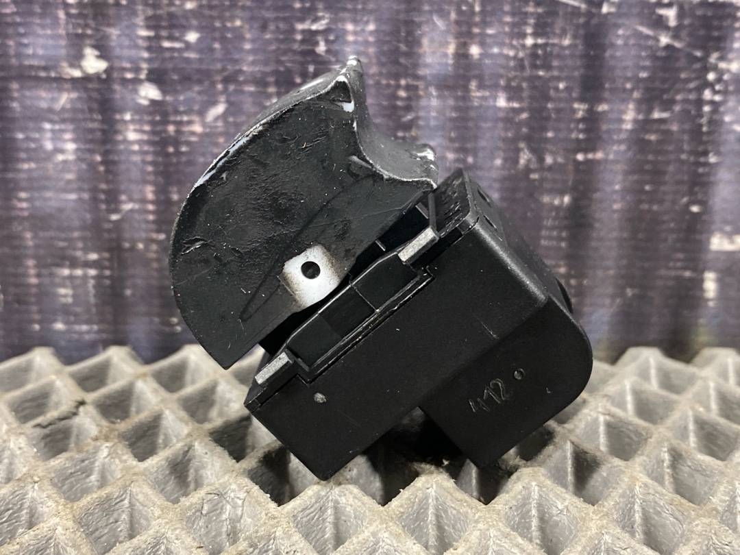 Кнопка стеклоподъемника, 252 рублей, Красноярск