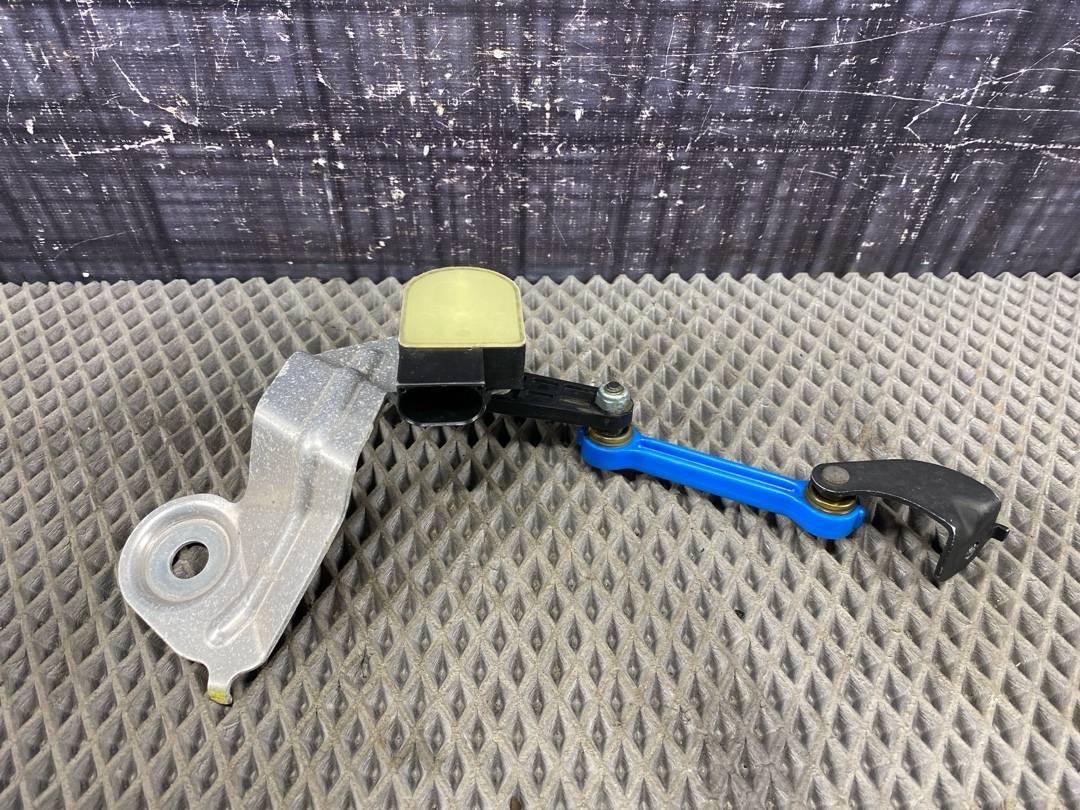 Датчик уровня подвески, 2616 рублей, Красноярск