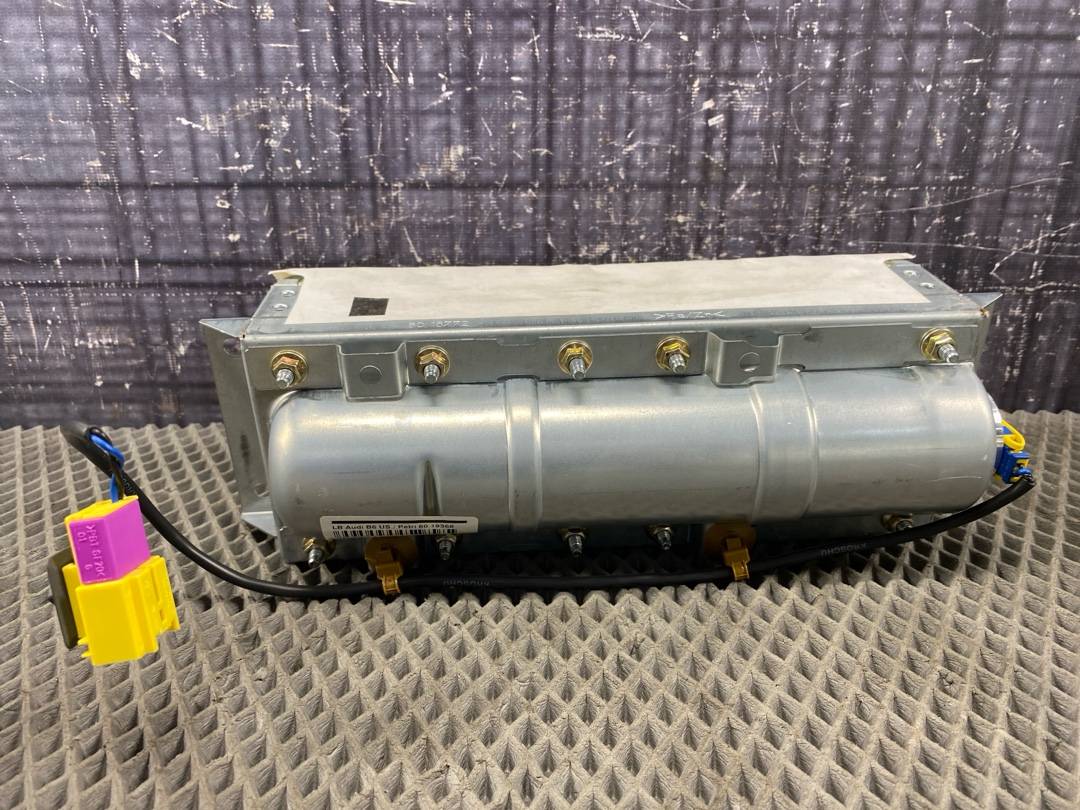 Подушка безопасности, 912 рублей, Красноярск