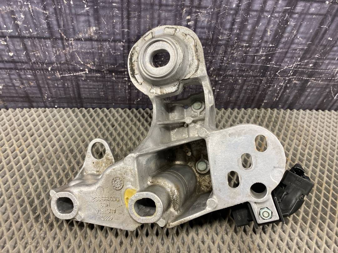 Кронштейн двигателя, 666 рублей, Красноярск