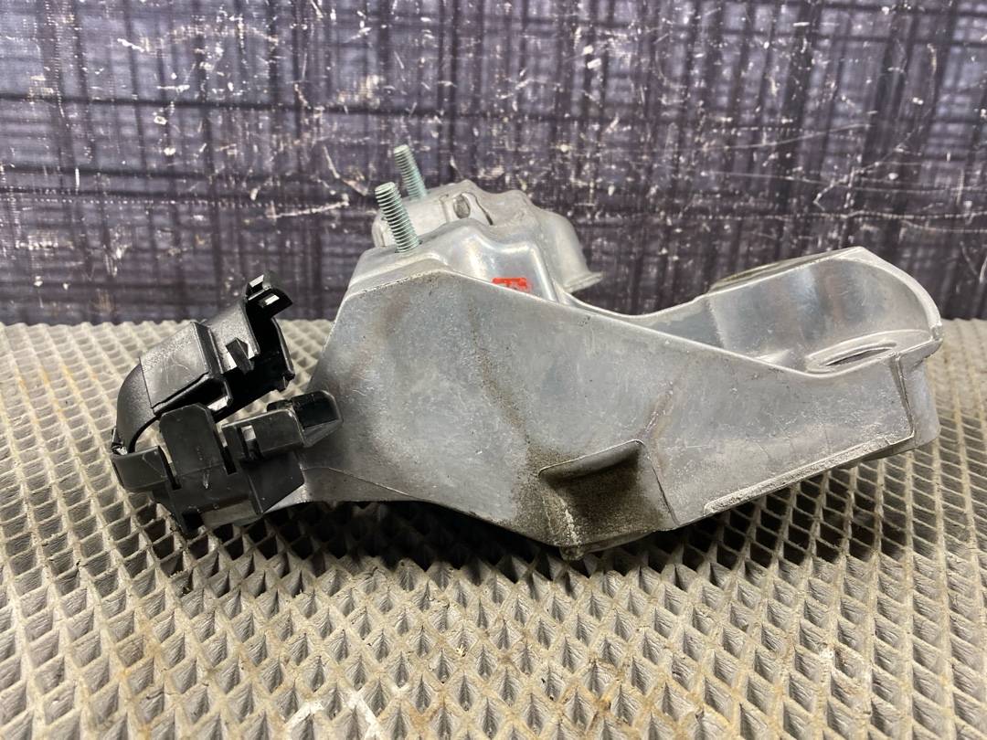 Кронштейн двигателя, 666 рублей, Красноярск