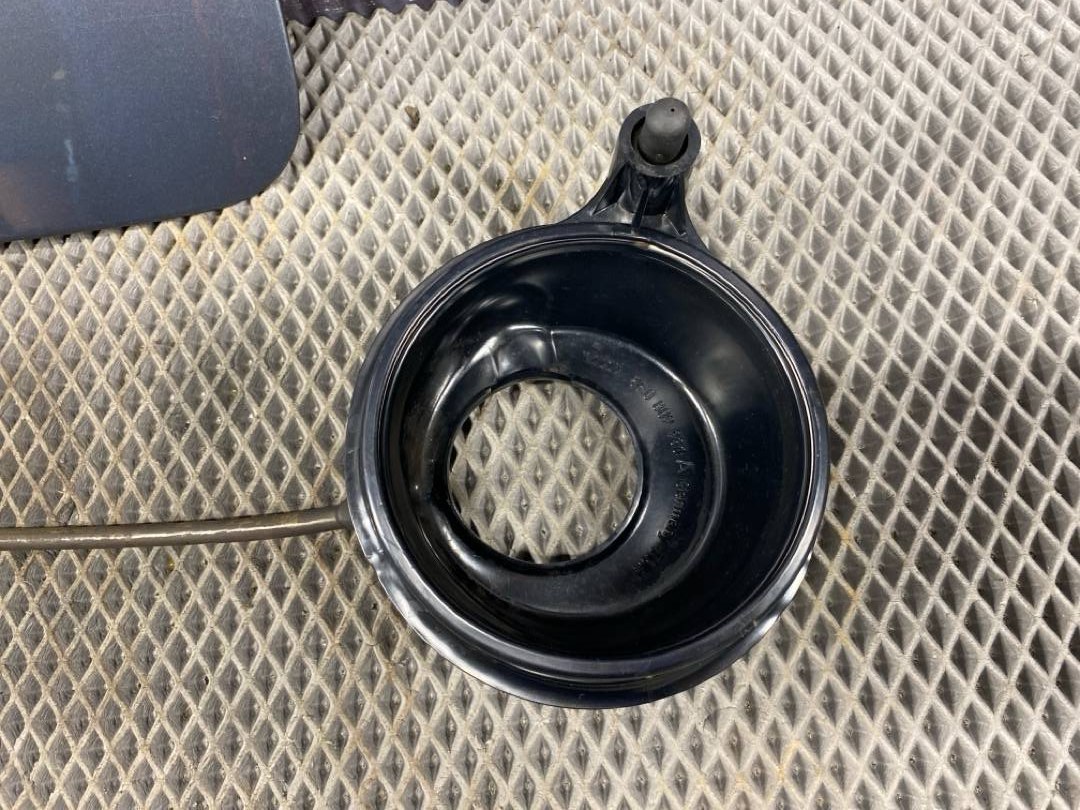 Лючок бензобака, 696 рублей, Красноярск