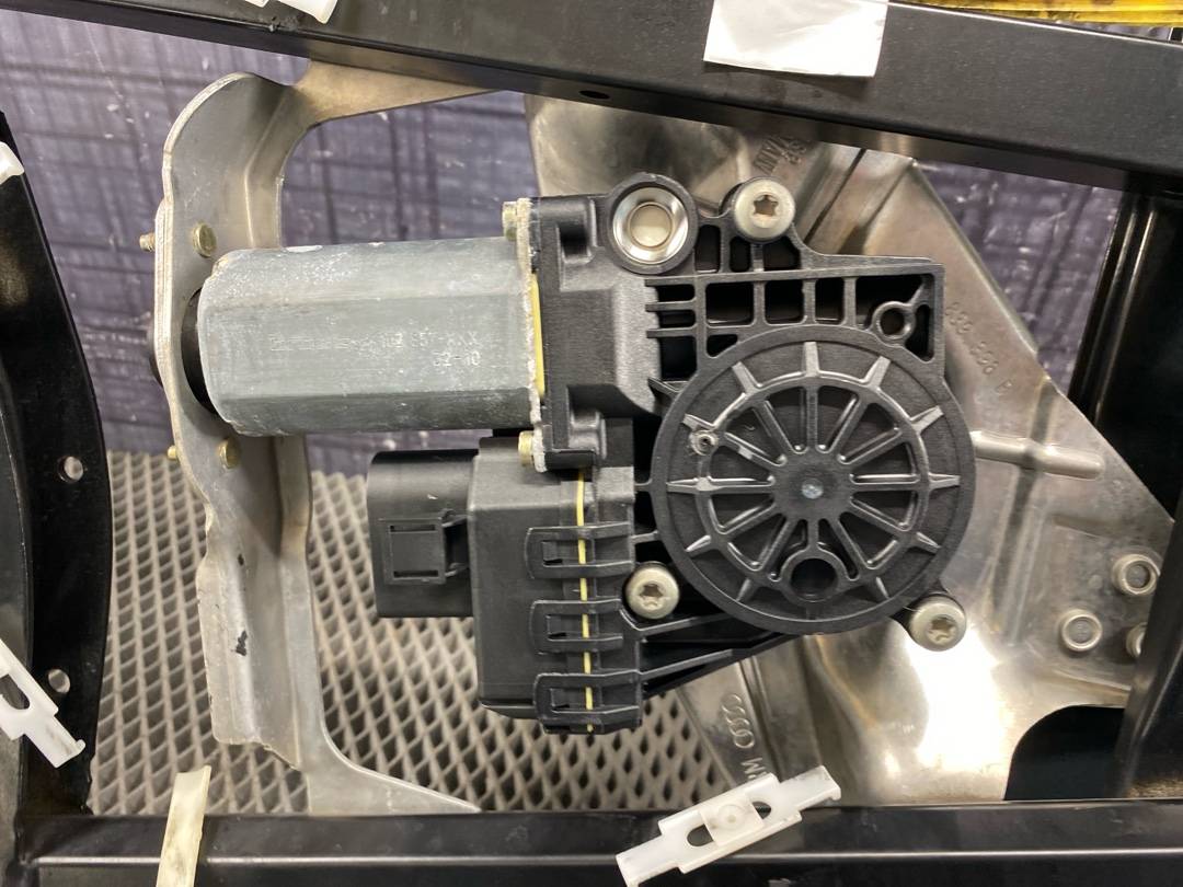 Стеклоподъемник, 815 рублей, Красноярск