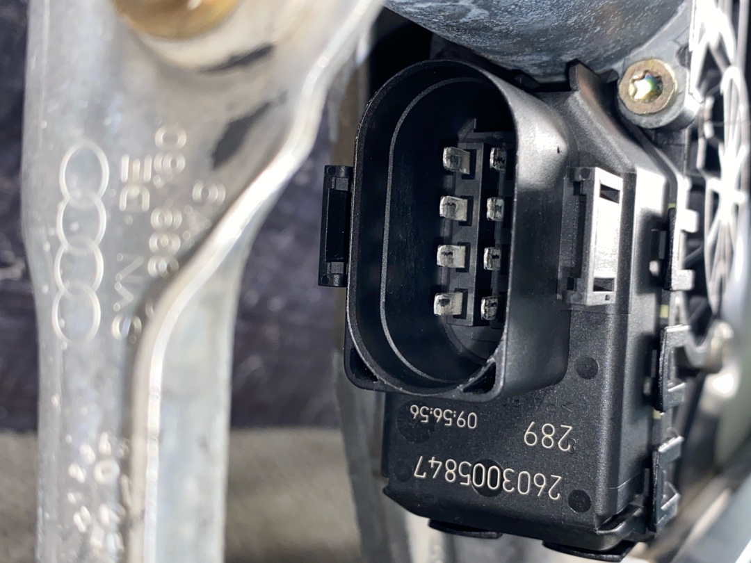 Стеклоподъемник, 815 рублей, Красноярск