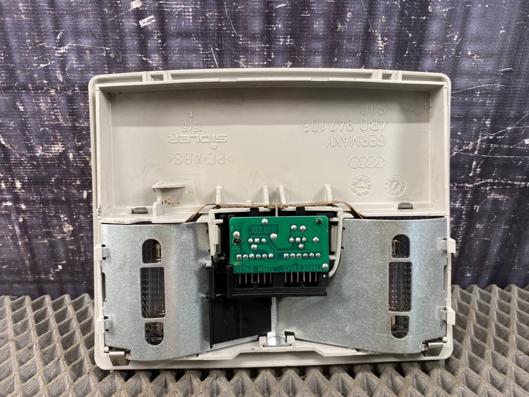 Плафон салона, 355 рублей, Красноярск