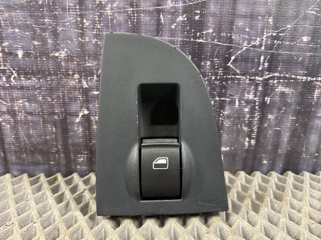 Кнопка стеклоподъемника, 285 рублей, Красноярск