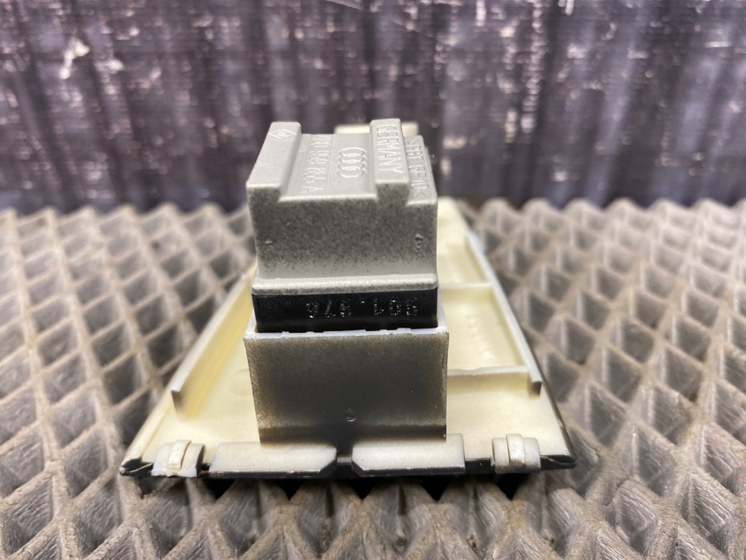 Кнопка стеклоподъемника, 285 рублей, Красноярск