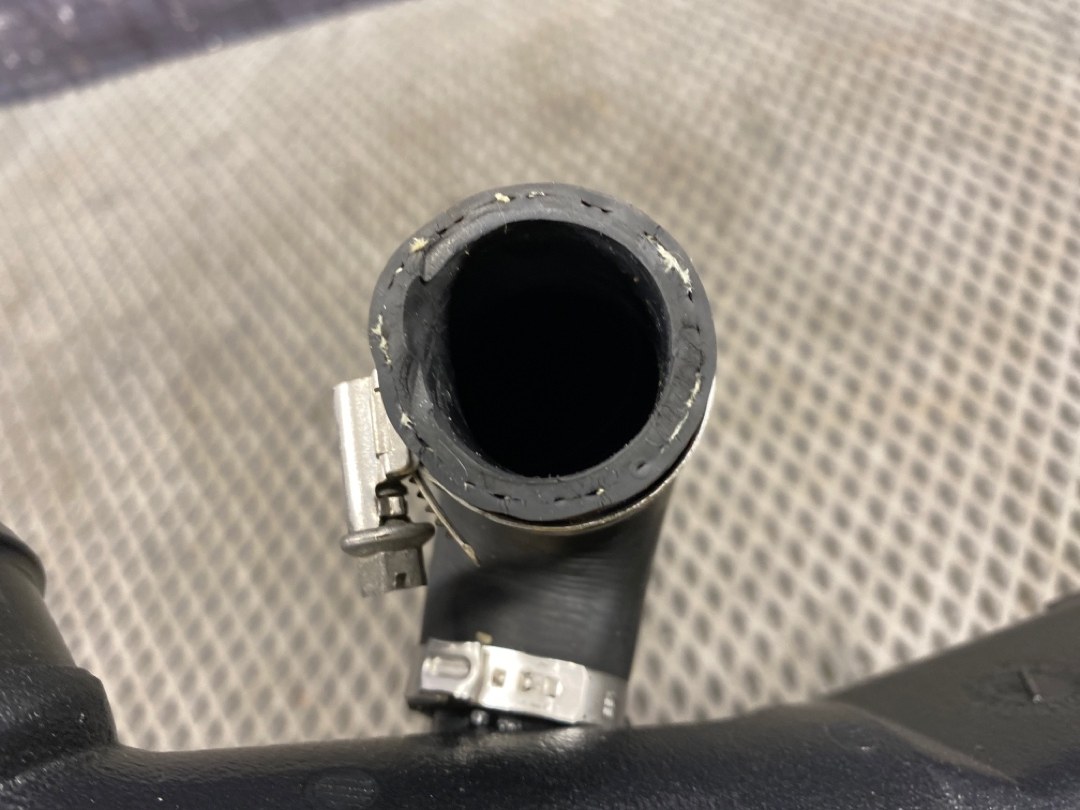 Патрубок интеркуллера, 600 рублей, Красноярск