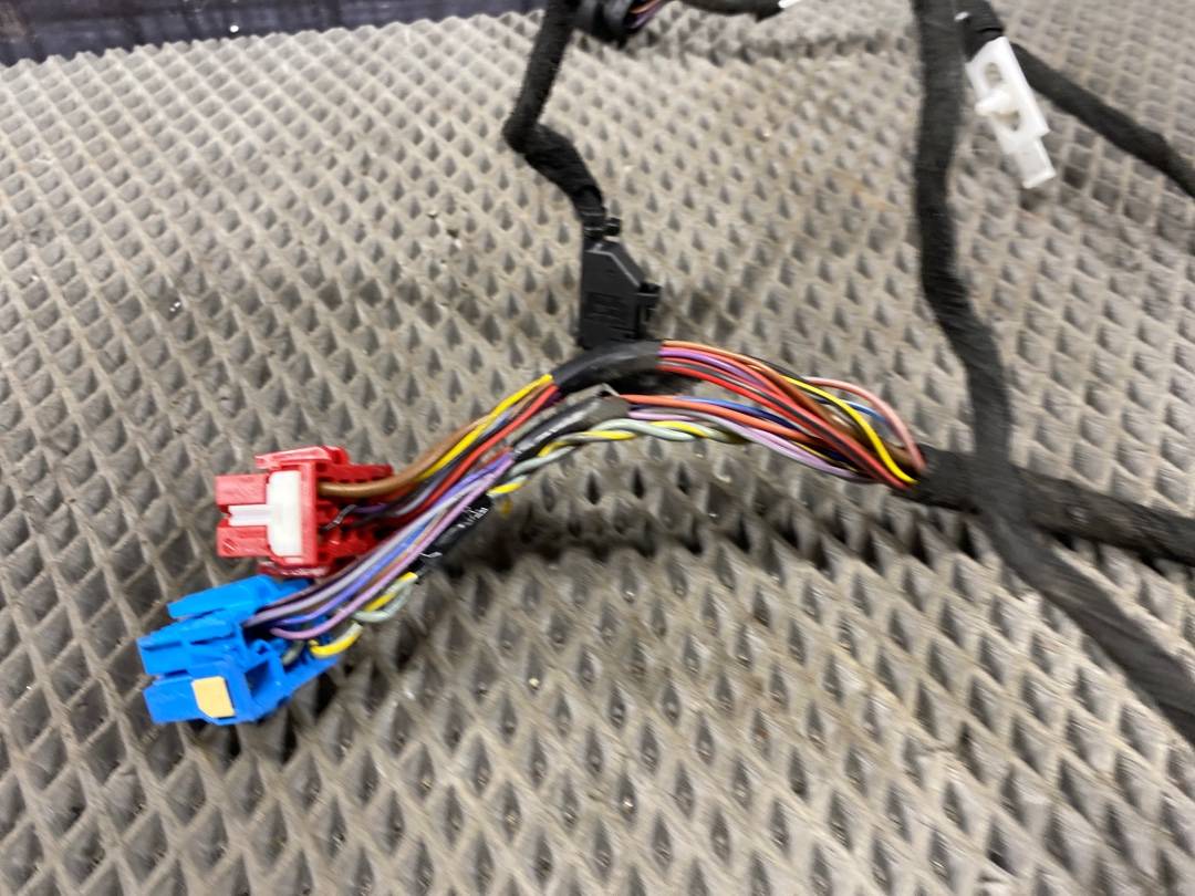 Проводка двери, 770 рублей, Красноярск