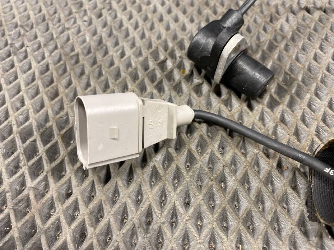 Датчик коленвала, 1340 рублей, Красноярск