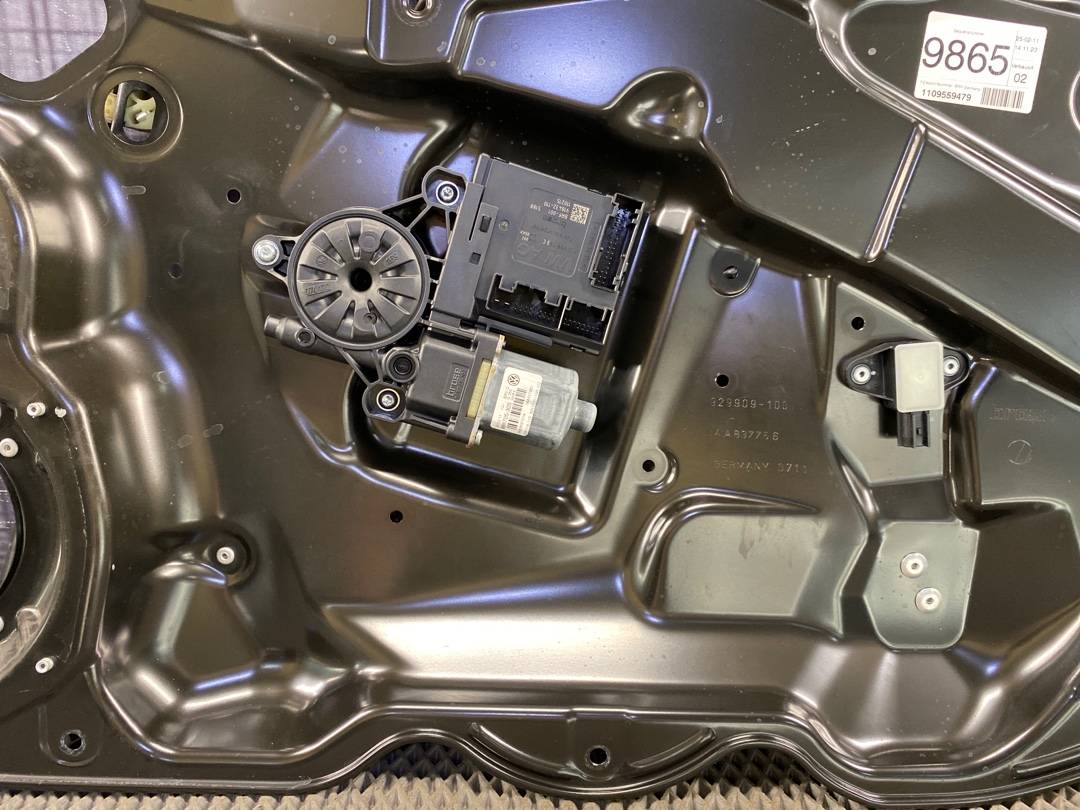 Стеклоподъемник, 3860 рублей, Красноярск