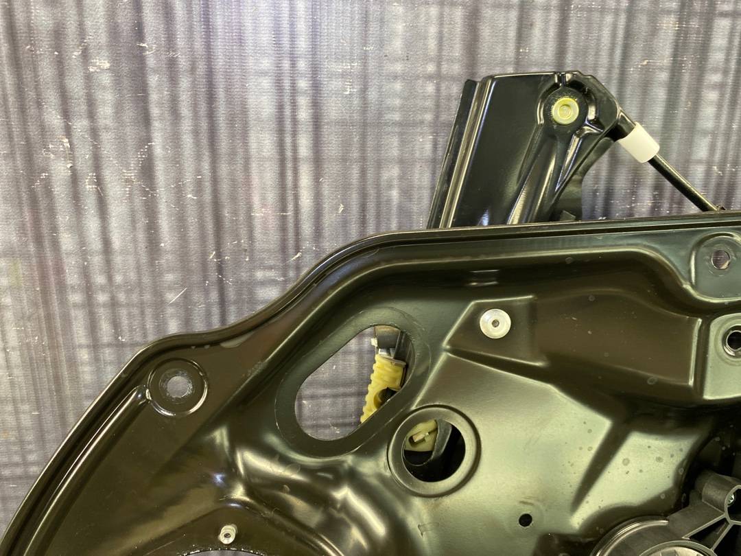 Стеклоподъемник, 3860 рублей, Красноярск