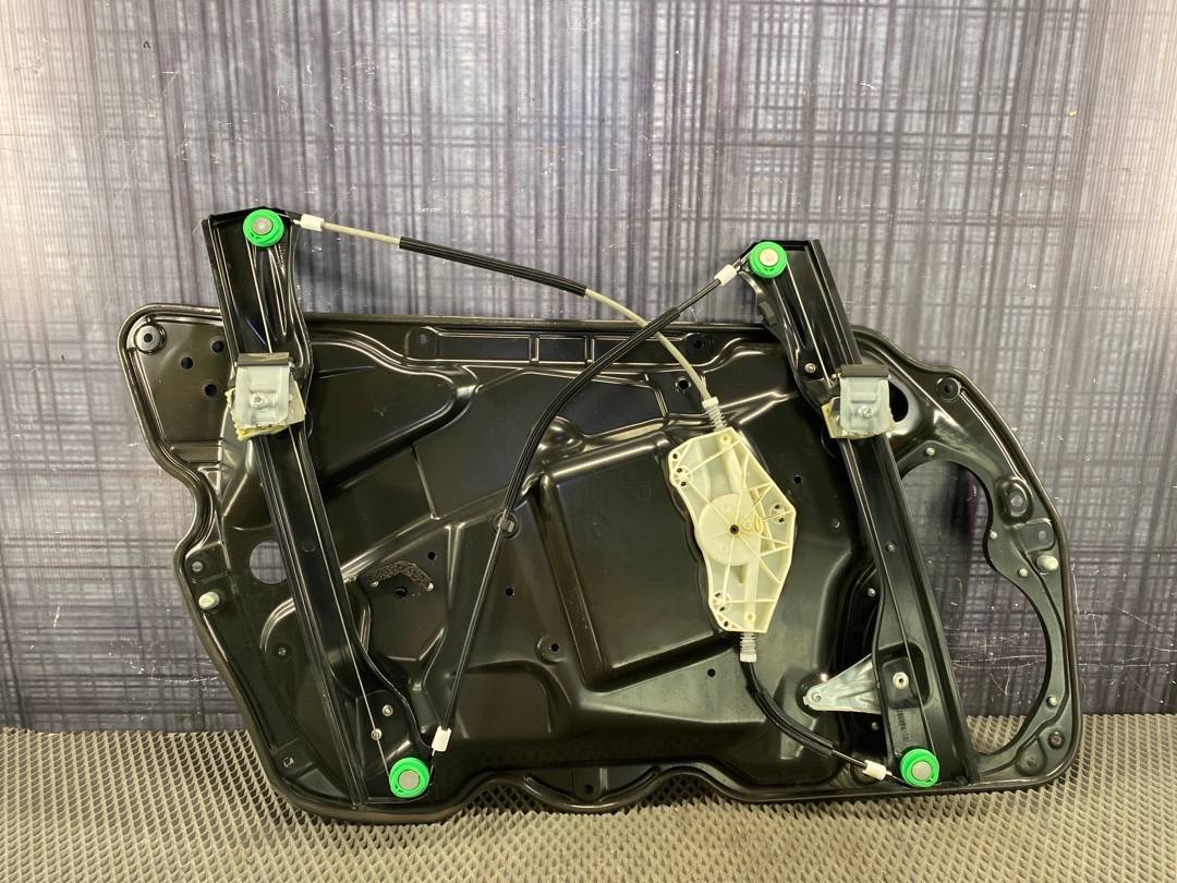 Стеклоподъемник, 3860 рублей, Красноярск