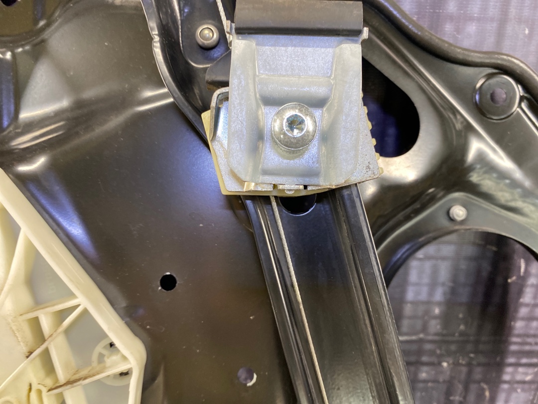 Стеклоподъемник, 3860 рублей, Красноярск