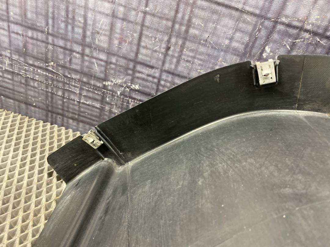 Подкрылок, 2470 рублей, Красноярск