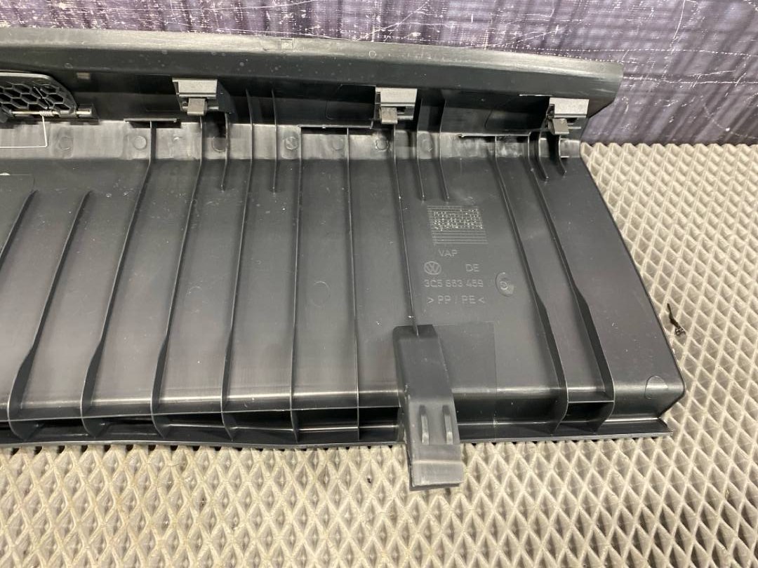 Пластик багажника, 1230 рублей, Красноярск