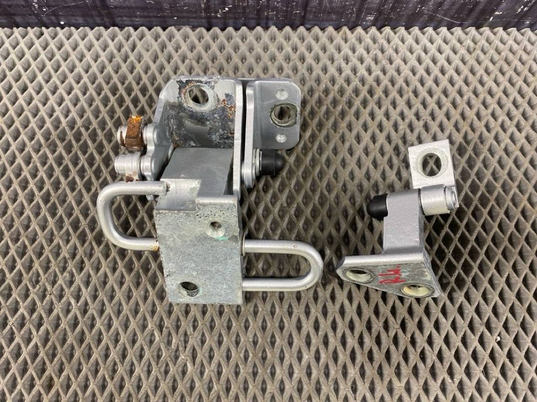 Петля двери, 1940 рублей, Красноярск