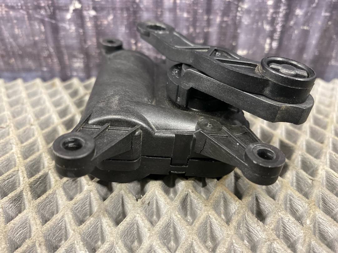 Мотор заслонки печки, 1470 рублей, Красноярск