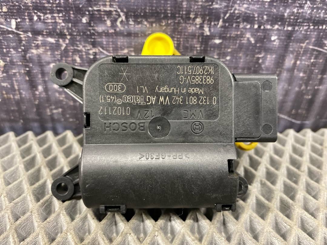 Мотор заслонки печки, 1470 рублей, Красноярск