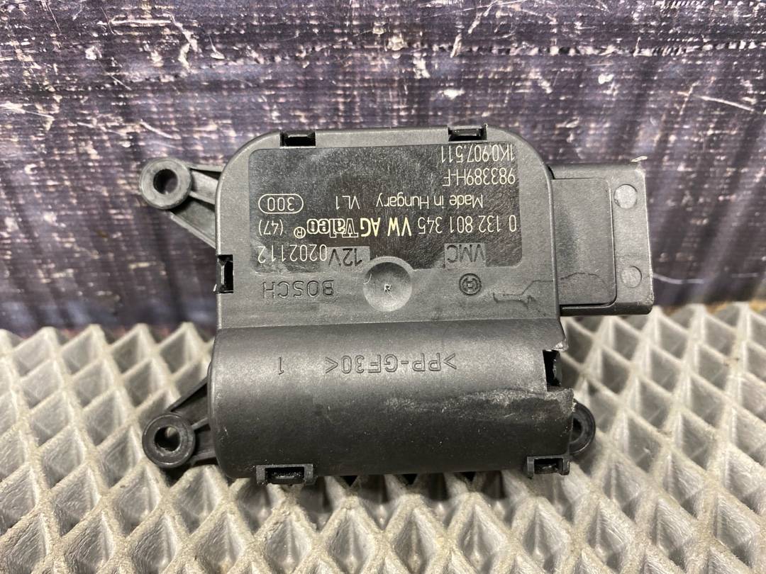 Мотор заслонки печки, 1470 рублей, Красноярск