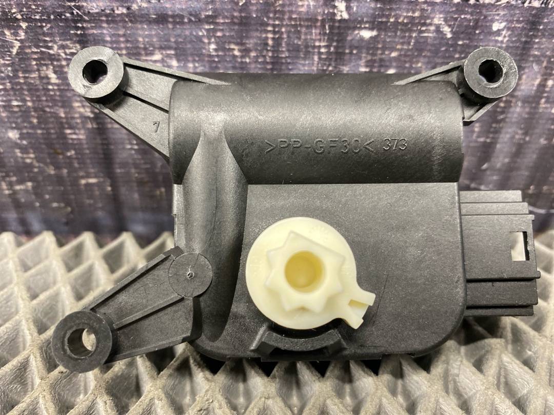 Мотор заслонки печки, 1470 рублей, Красноярск