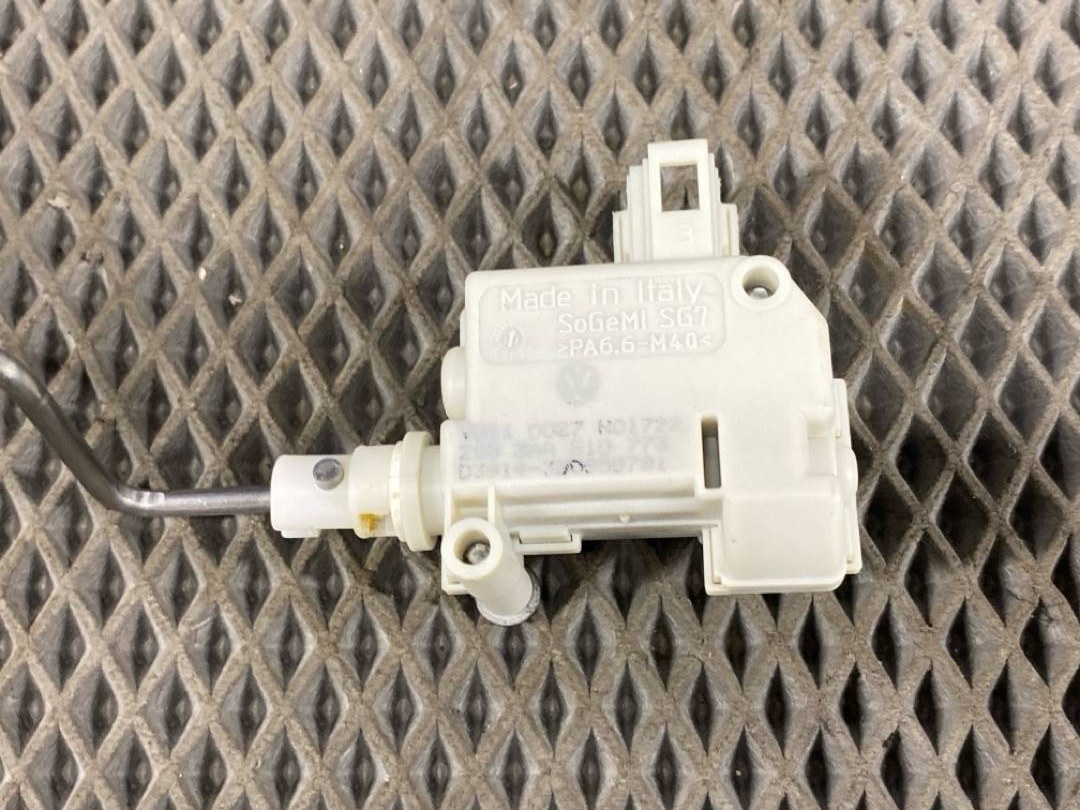 Замок лючка бензобака, 1830 рублей, Красноярск