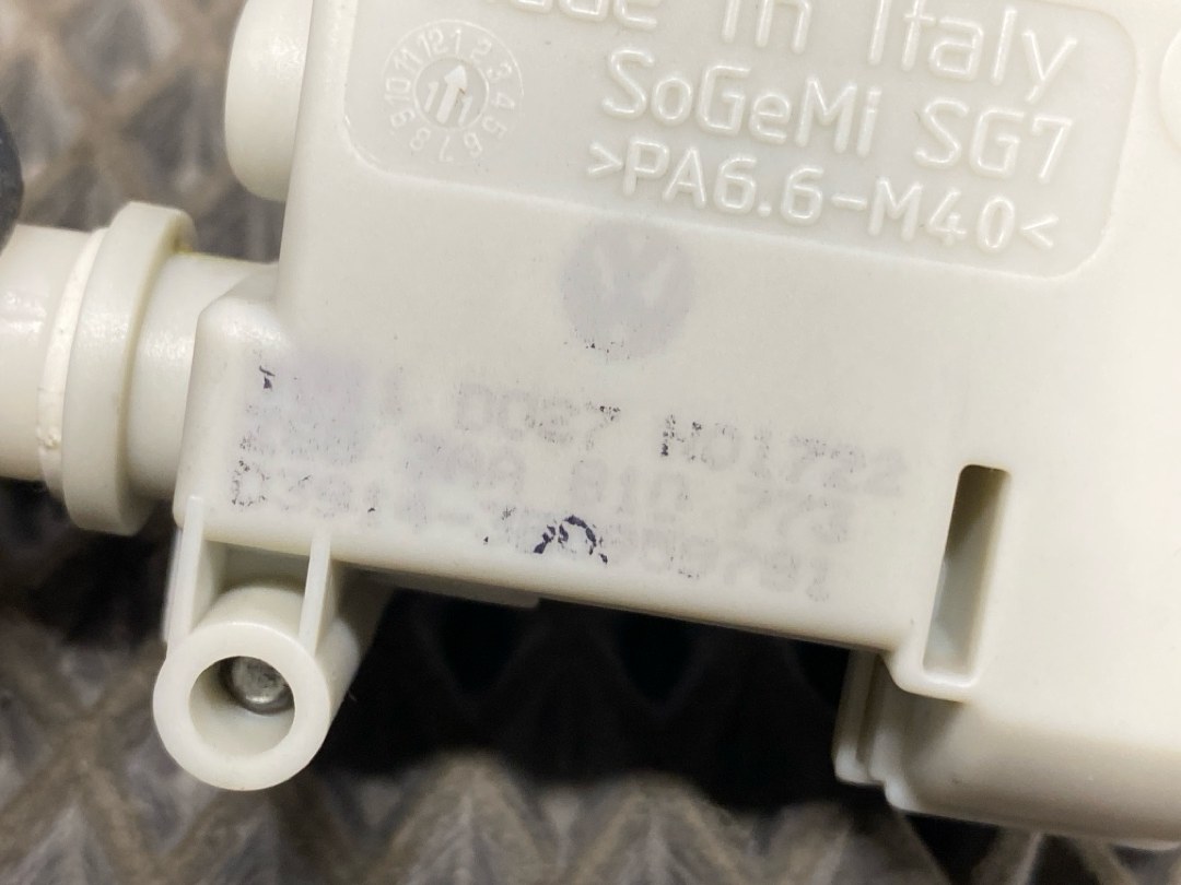 Замок лючка бензобака, 1830 рублей, Красноярск