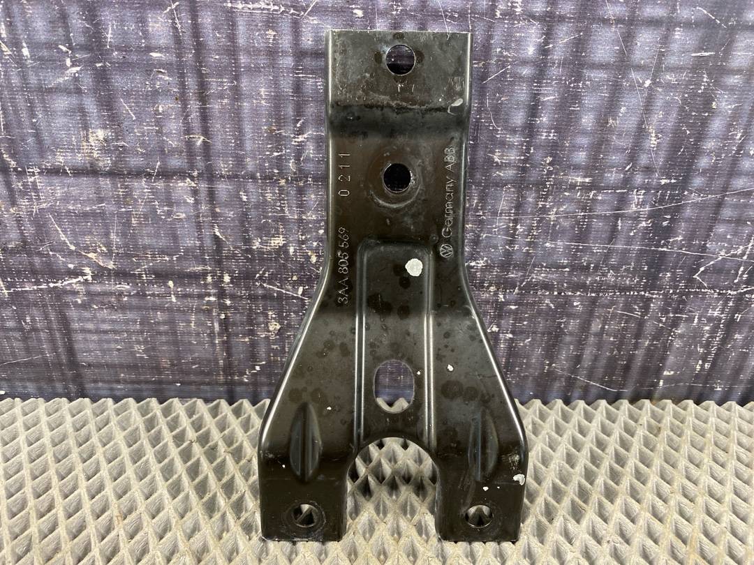 Кронштейн замка капота, 870 рублей, Красноярск