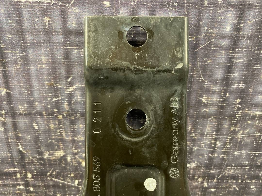 Кронштейн замка капота, 870 рублей, Красноярск