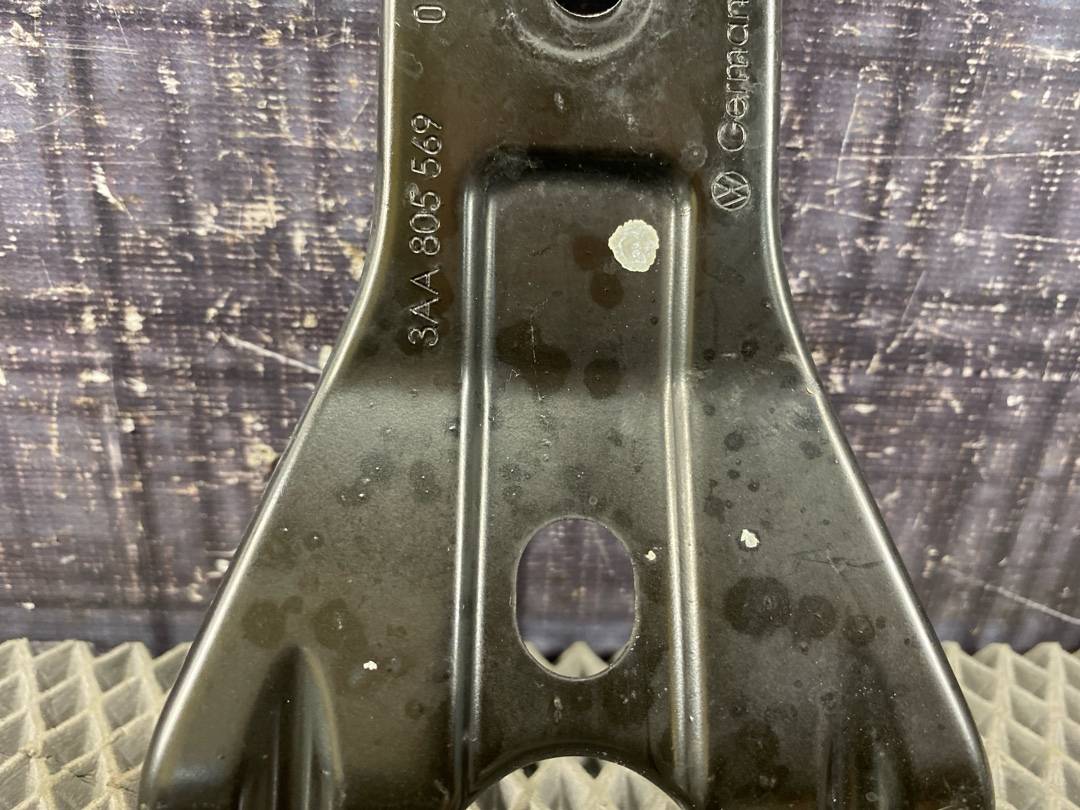 Кронштейн замка капота, 870 рублей, Красноярск