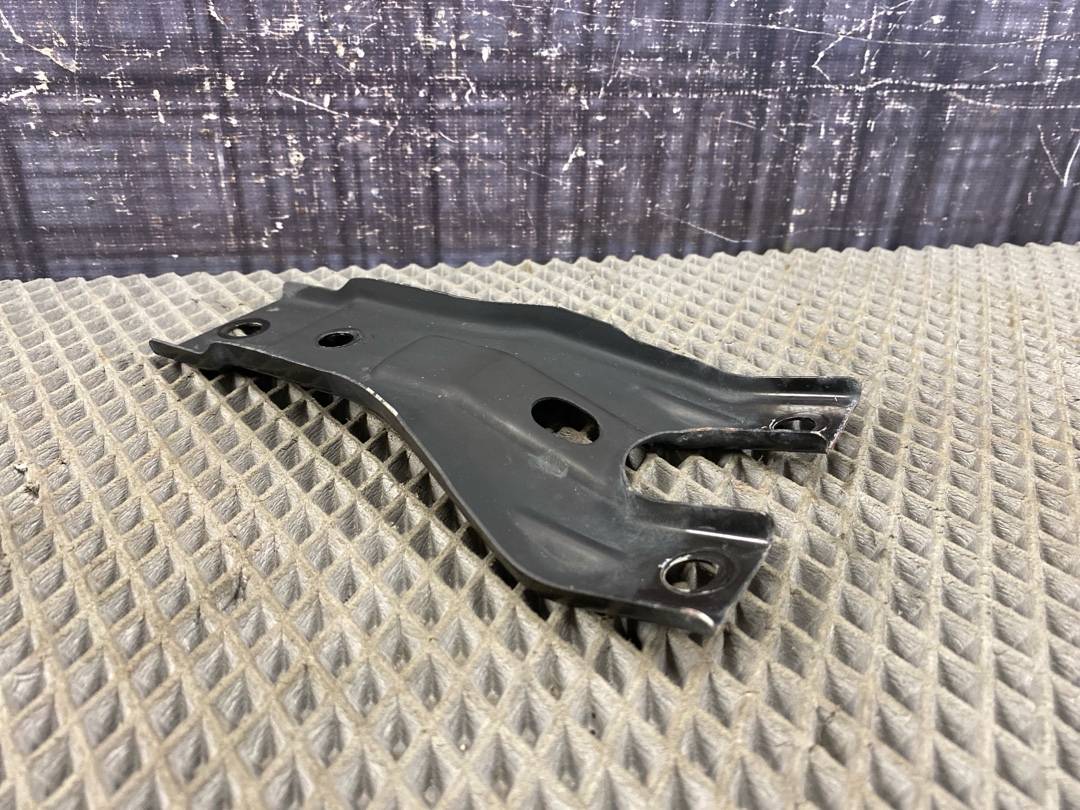 Кронштейн замка капота, 870 рублей, Красноярск