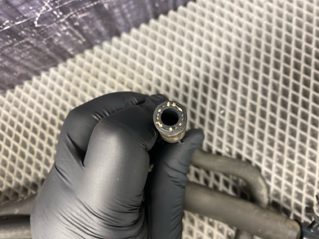 Шланг системы охлаждения, 3220 рублей, Красноярск