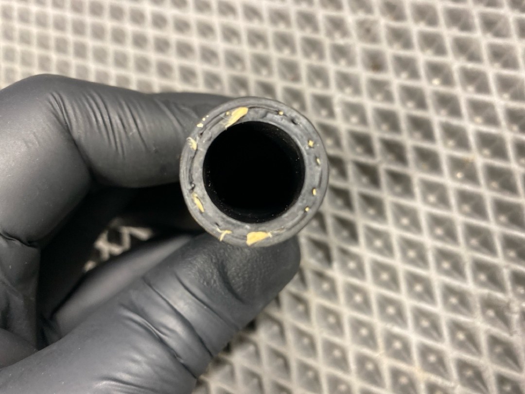 Шланг системы охлаждения, 3220 рублей, Красноярск