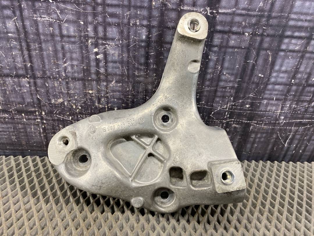 Кронштейн компрессора кондиционера, 920 рублей, Красноярск