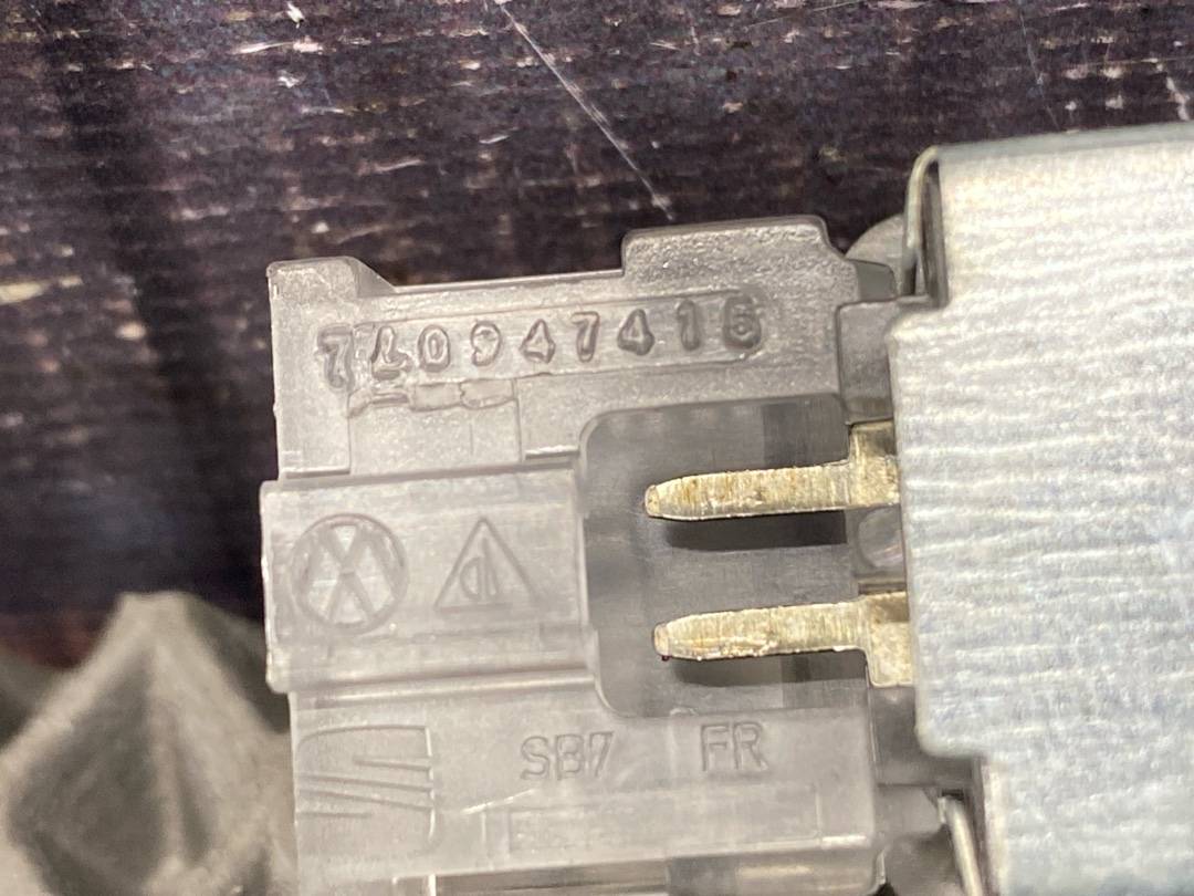 Плафон салона, 360 рублей, Красноярск