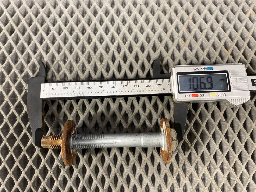 Болт развальный, 670 рублей, Красноярск