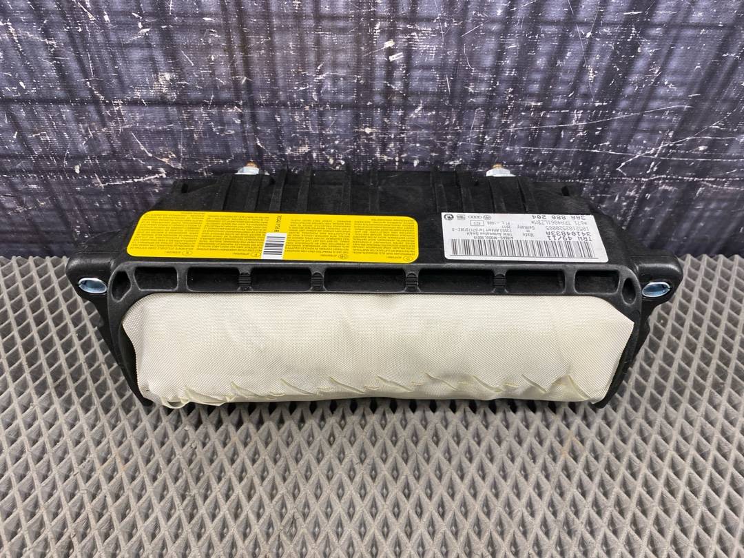 Подушка безопасности, 5940 рублей, Красноярск