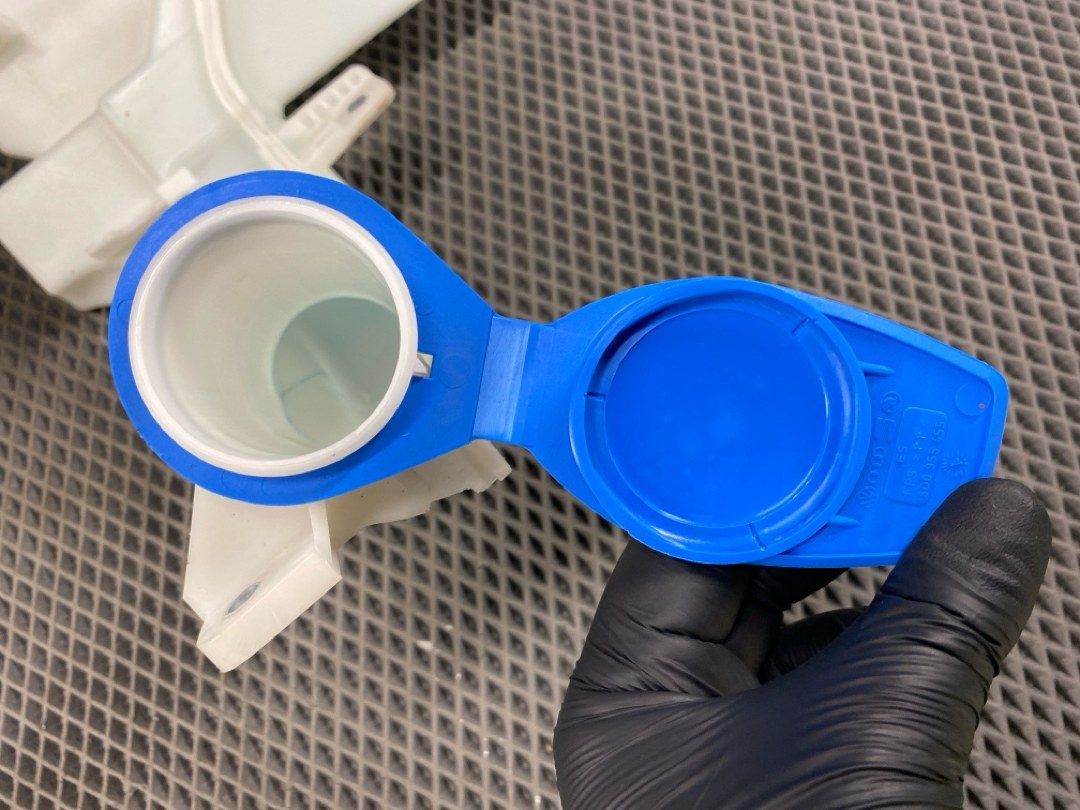 Бачок омывателя, 5210 рублей, Красноярск