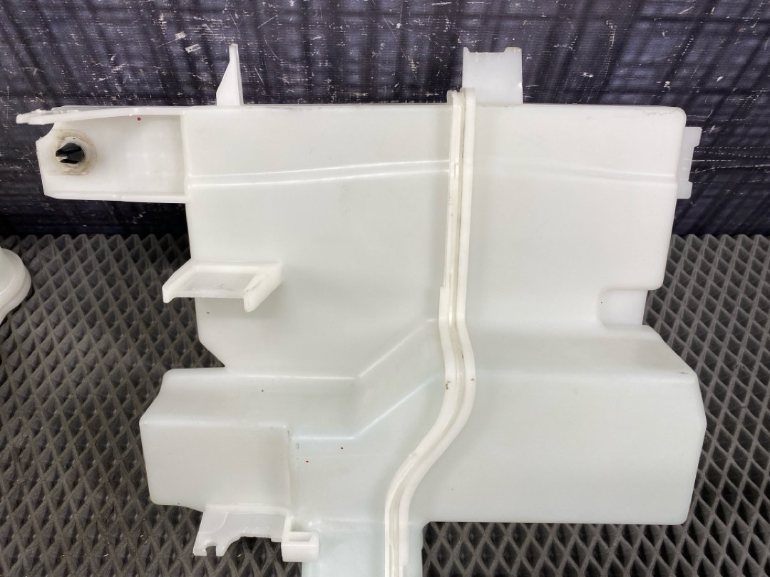 Бачок омывателя, 5210 рублей, Красноярск