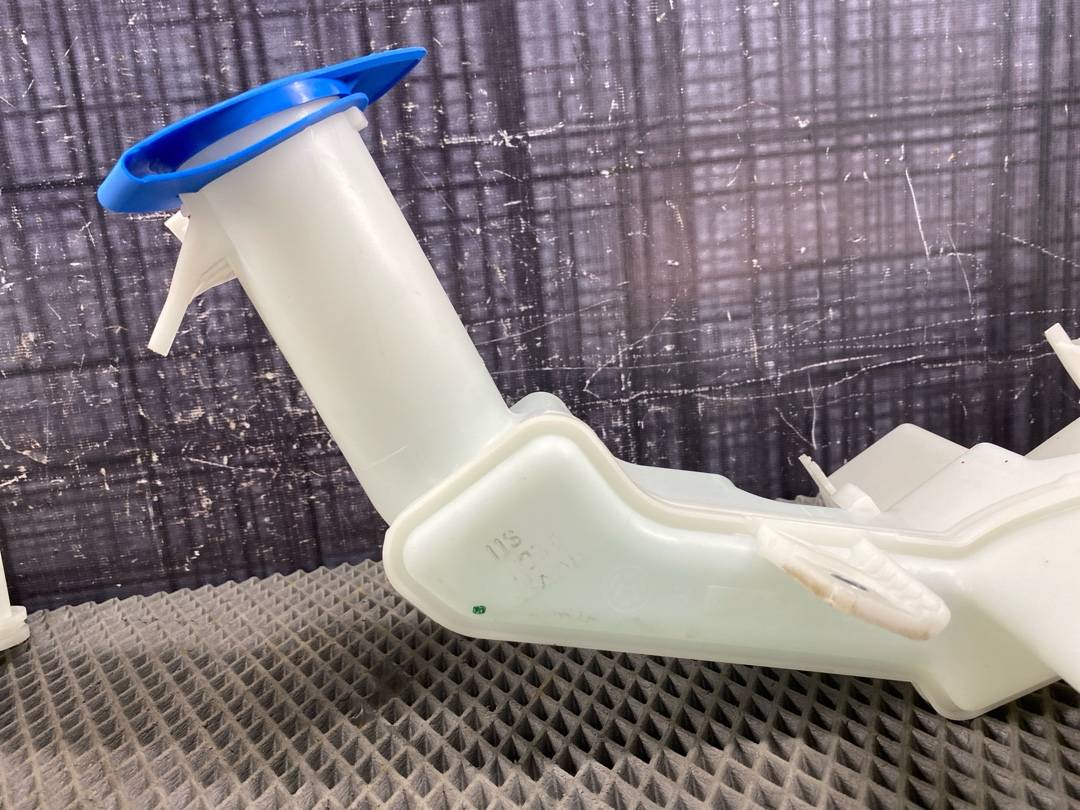 Бачок омывателя, 5210 рублей, Красноярск