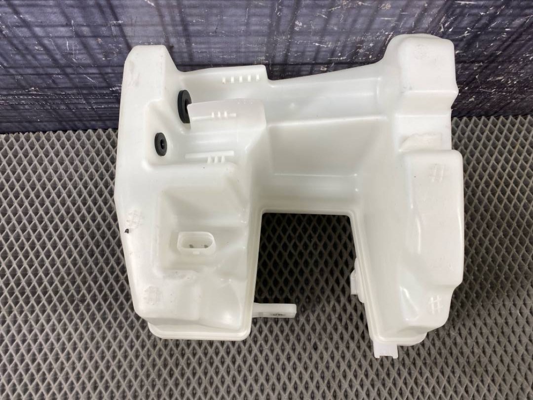 Бачок омывателя, 5210 рублей, Красноярск